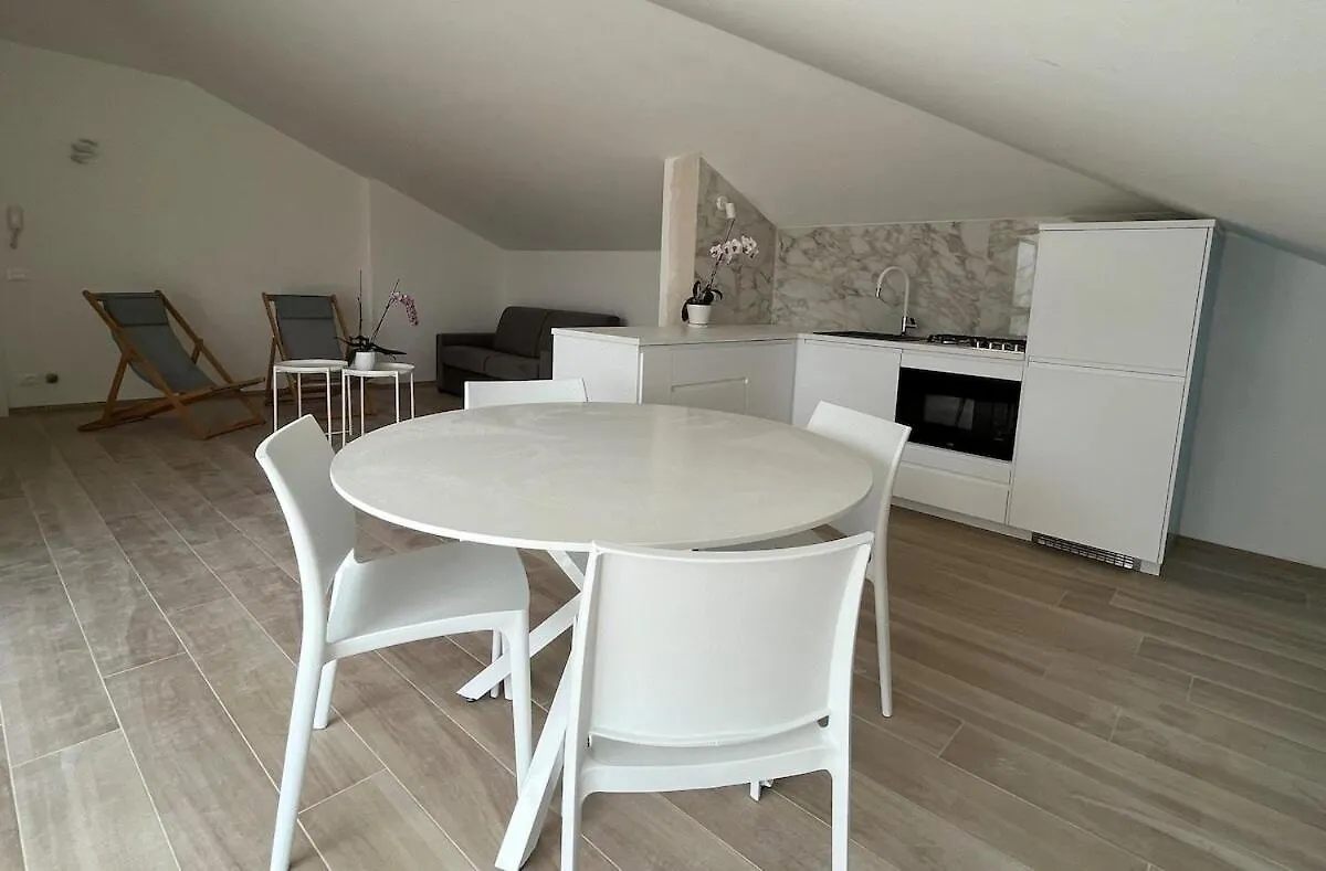 Attico Calla Peschiera del Garda Apartment